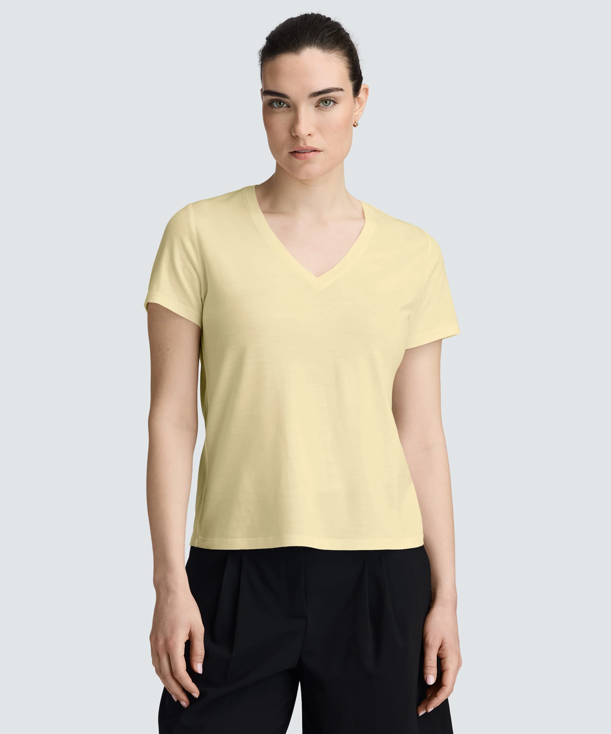 Women's Merino V-Neck T-Shirt - Image 70