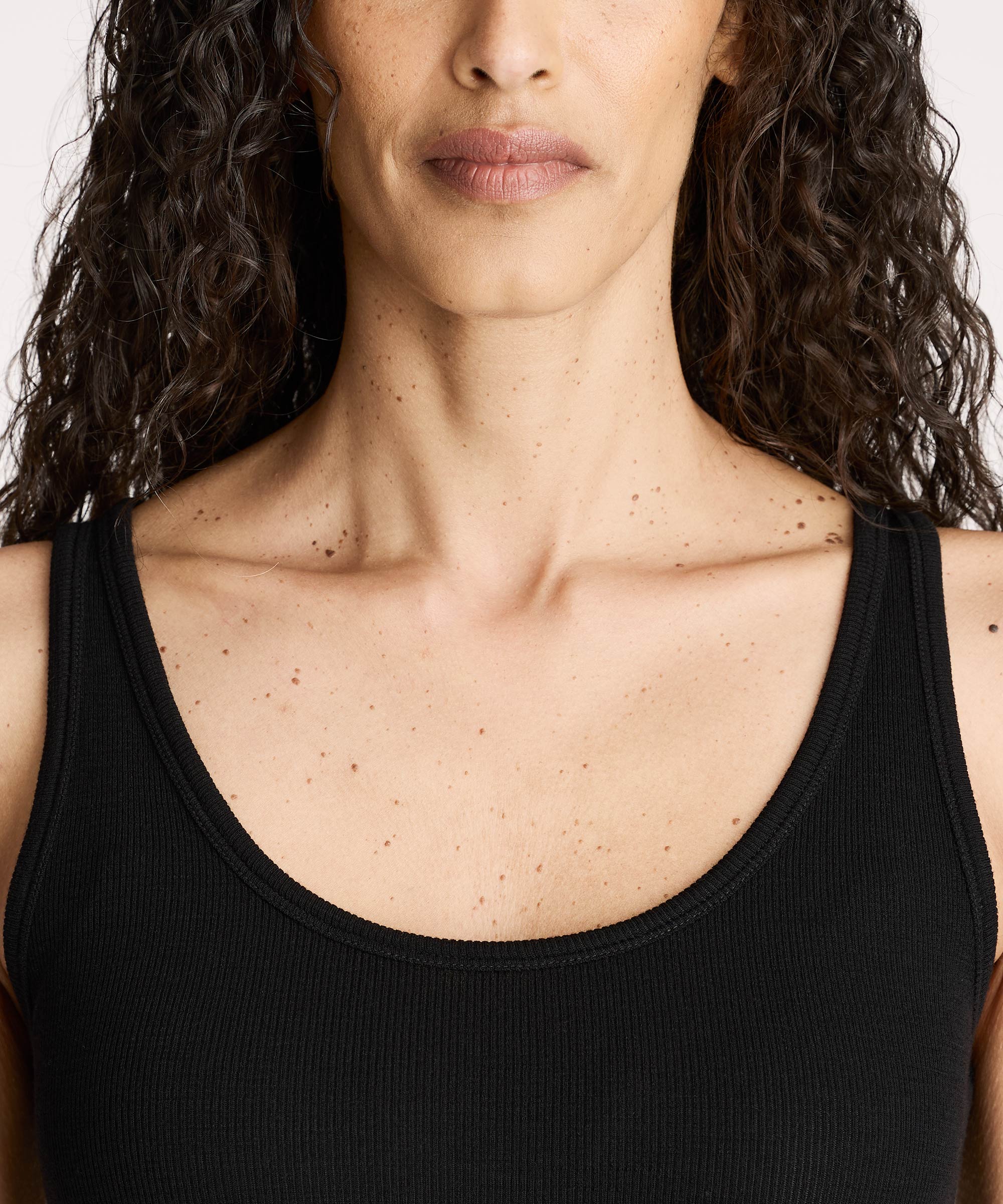 Women's Petite Merino Rib Scoop Neck Tank - Image 3